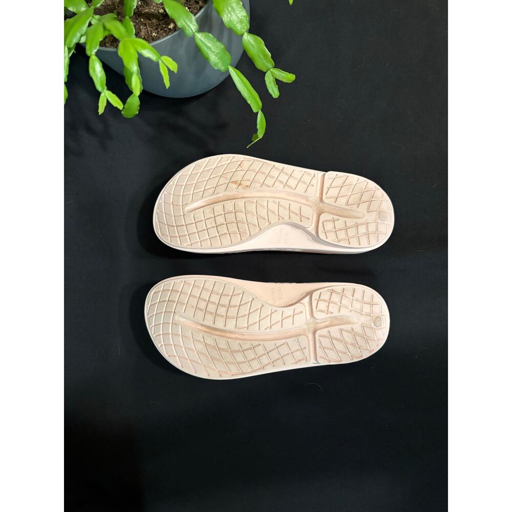 Women’s OOFOS OOriginal Thong Sandals Primrose Pink Recovery Comfort Flip Flop 9 - Picture 5 of 5